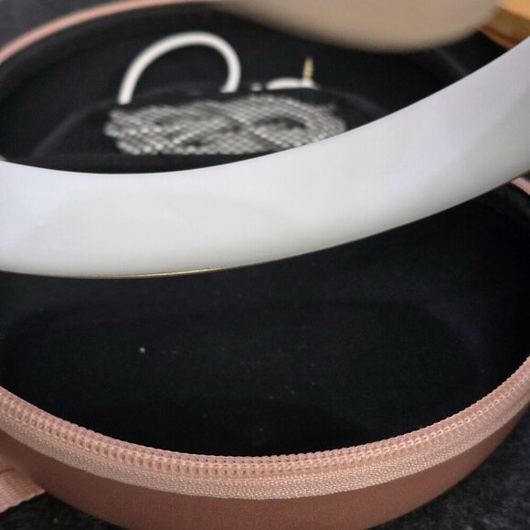 Beats Solo3 ✦ Rose Gold Wireless Headphones ✦ Limited Edition w/ Case On-Ear EUC - Picture 6 of 16